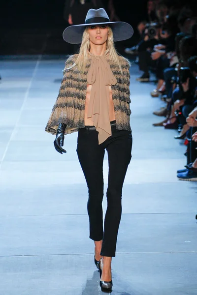 Look 36